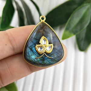 Pendentif en forme de billion de pierres précieuses Labradorite de feu bleu en gros - Product Image 3
