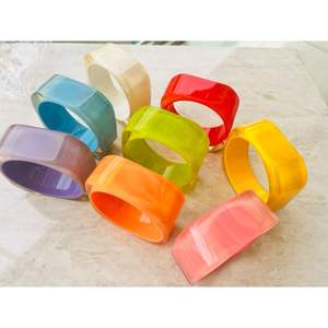 Rond de serviette en résine personnalisé qualité standard pour la décoration de table à manger produits les plus demandés - Product Image 2