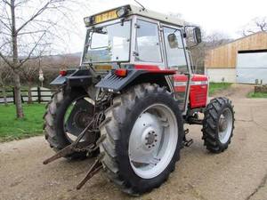 Tractor Massey Ferguson MF 390 Nuevo y Usado con Tracción en las Cuatro Ruedas, Diésel, para Huertos, Plantaciones y Agricultura Comercial - Product Image 4