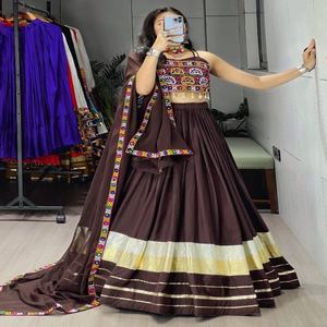 Navratri Spacial Rayon Coton Avec Gamthi Mirror Work Lehenga Choli Fabricant Et Fournisseur De Surat - Product Image 1