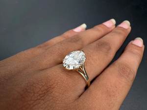 Anillo de Compromiso con Diamante Cultivado en Laboratorio, Corte Ovalado de 2.01 Quilates, Certificado IGI, Diseño Auténtico, Oro Sólido de 18K, Anillo de Boda Fino, Anillo Sello - Product Image 6