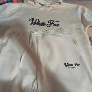 เซ็ตเสื้อสเวตเตอร์มีฮู้ดสำหรับผู้หญิงชุดเสื้อผ้าแนวสตรีทสองชิ้นสำหรับเล่นกีฬาแขนยาวแฟชั่นใหม่ - Product Image 4