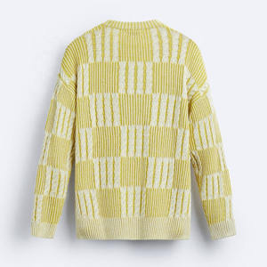 บริการ OEM เสื้อสเวตเตอร์ถักไหมพรมสำหรับผู้ชายฤดูหนาว พร้อมโลโก้ด้านหน้า ผ้าฝ้ายระบายอากาศ ดีไซน์ส่วนตัว MOQ ต่ำ - Product Image 2