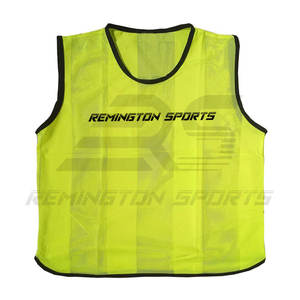 Bavoirs en maille d'entraînement avec logo personnalisé de qualité supérieure Gilet d'entraînement sportif pour le basket-ball et plus de vêtements de sport Gilet fabriqué en usine - Product Image 4