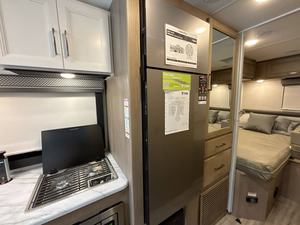 Nuevo T-h-o-r F-r-e-e-d-o-m T-r-a-v-e-l-e-r A-2-4 2026 listo para la venta - Product Image 6