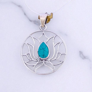 Colgante de plata de flor de loto con piedra lunar de arcoíris Natural, colgante de plata de ley, joyería fina, regalo para ella - Product Image 3