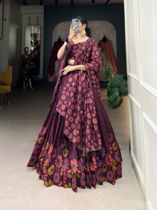 Elegante Tussar Seda Estampado floral Lehenga Choli con papel de aluminio y borla Dupatta para bodas y festivales Compradores mayoristas - Product Image 5