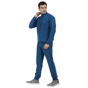 Ensemble de survêtement bleu pour homme avec fermeture éclair intégrale, col montant, poches latérales, en polyester respirant, idéal pour le sport et les loisirs - Product Image 3