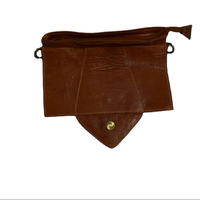 Portefeuille-pochette unisexe antivol en cuir véritable Moroccan Soul avec doublure PC souple, porte-cartes longs et motif logo élégant MA