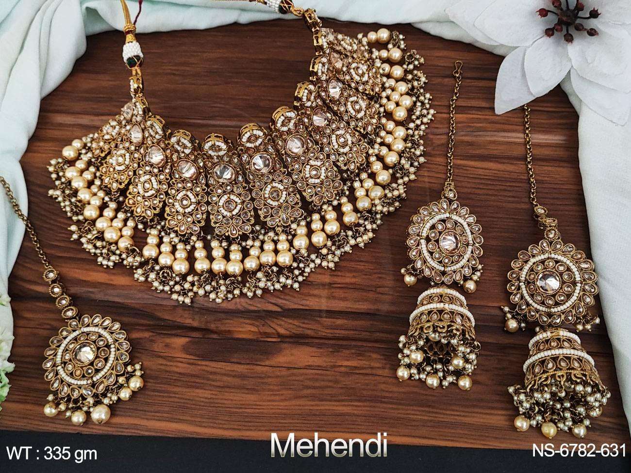 สีเหลืองโปร่งใส