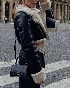 Vestes pour femmes en fourrure d'hiver, col en fourrure, 100% fourrure de qualité supérieure, vestes en cuir véritable, longueur courte, veste en cuir d'agneau - Product Image 3