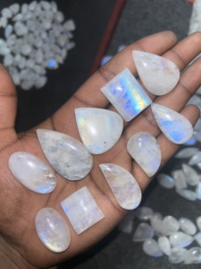 Cabujón de piedra lunar azul de alta calidad, piedras preciosas sueltas naturales, forma de tamaño mixto, lote de arcoíris de alta potencia para luz de joyería - Product Image 4