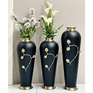 Florero de Aluminio Hecho a Mano con Cincel, Acabado Dorado, Silueta Redonda Corta, Decoración Elegante para el Hogar, Arreglos Florales, Buen Precio - Product Image 2