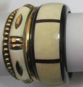 กำไลทองเหลืองสีเขียวตกแต่งบ้าน - Product Image 1