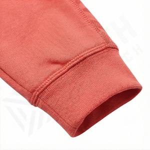 ชุดออกกำลังกายผู้ชายแบบสั่งตัด ดีไซน์เรียบง่าย ทนทาน เหมาะสำหรับการเคลื่อนไหวทั่วไป ใช้งานได้ทุกวัน ให้ความรู้สึกสบาย ใช้ได้ทั้งในยิม ฟิตเนส และกีฬา - Product Image 6