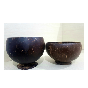 ชามเปลือกมะพร้าวที่มีด้ามจับที่สะดวกสบายและสัมผัสที่สวยงามเหมาะสำหรับการตกแต่งภายในและอาหารมื้อเบาๆ - Product Image 1