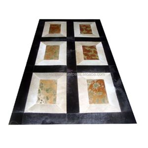 พรมหนังวัวแบบผมคุณภาพสูง: พรมหนังเย็บด้วยเครื่องจักรเพื่อการออกแบบบ้านที่หรูหราและไร้กาลเวลา - Product Image 1