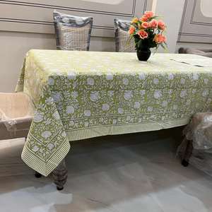Mantel Estampado a Mano con Diseño Floral Verde Aguacate y Blanco, Hecho en India, 100% Algodón, Cubierta para Mesa Festiva de Navidad - Product Image 5