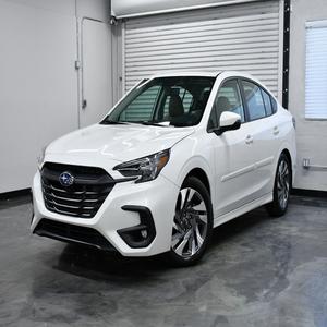 Subaru Legacy 2024, best-seller, pack technologique, garantie, moteur 2.5L 4 cylindres DOHC 16V, transmission intégrale, très demandé - Product Image 3