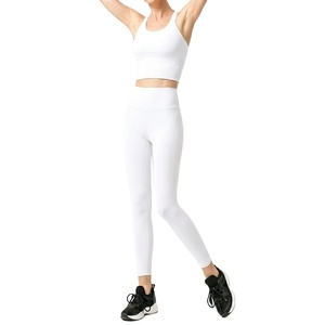 Ensemble de yoga respirant et à séchage rapide pour femme, leggings en polyester et élasthanne à taille élastique, logo personnalisé, vêtements de sport OEM, extensible dans quatre directions - Product Image 6