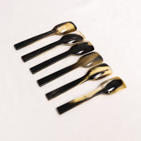 Nouveaux ustensiles de cuisine en corne de buffle exquis cuillère à caviar personnalisée faite à la main pour le service de cuisine