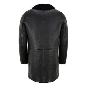 This is a <b>men's</b> black single-breasted shearling sheepskin <b>trench</b> <b>coat</b> - Product Image 3