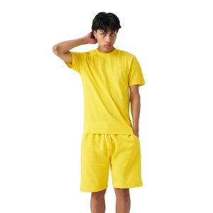 ชุดเสื้อผ้าฤดูร้อนน้ำหนักเบาแบบใหม่ ชุดเสื้อยืดคอกลมแขนสั้นพิมพ์ลายเทคนิคพิเศษสำหรับผู้ชาย - Product Image 1