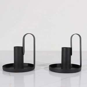 Candelabro para decoración del hogar, portavelas de metal hecho a mano, ideal para mejorar el ambiente cálido y acogedor todos los días. - Product Image 1