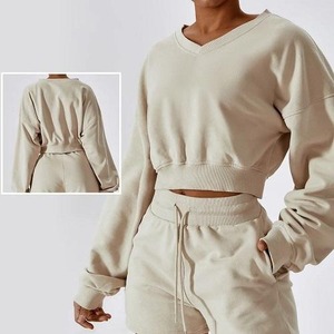 Conjunto de Sudadera y Pantalones Cortos de Felpa con Cuello Redondo y Puños Acanalados para Mujer, Tallas Grandes, Bordado, Lavado, Personalizado con Logotipo - Product Image 1
