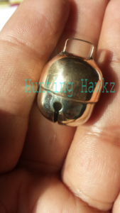 Cloches de fauconnerie en laiton et argent bicolore English Two Tune Design pour les amateurs de chasse - Product Image 4