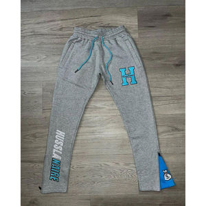 Conjunto de Dos Piezas de Sudadera con Capucha y Pantalones Deportivos Anchos para Hombre, con Estampado Personalizado y Bordado, Estilo Harajuku, de Felpa Francesa 100% - Product Image 3