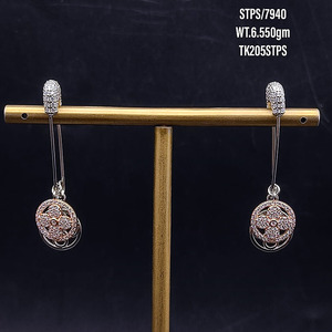 Ensemble de boucles d'oreilles de créateur en argent cz 925, breloques suspendues en plaqué or rose pour femmes, boucles d'oreilles modernes - Product Image 5