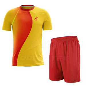 Uniforme de Fútbol Transpirable y Ligero de la Mejor Calidad Hecho en Pakistán, con Mangas Cortas para Entrenamiento de Adultos, Venta al Por Mayor - Product Image 1