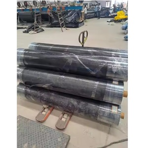 Lona pesada impermeable estabilizada UV 100% PE versátil de suministro al por mayor para cubiertas de carga de tractor, pilas de heno, patio abierto - Product Image 1