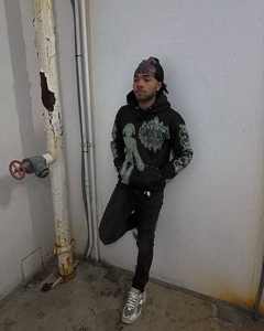 Ensemble de pantalons de survêtement et sweat à capuche évasés pour hommes Dtg Printing Acid Wash Hoodie and Jogger Set Custom Hoodies and Sweat Pants Set - Product Image 6