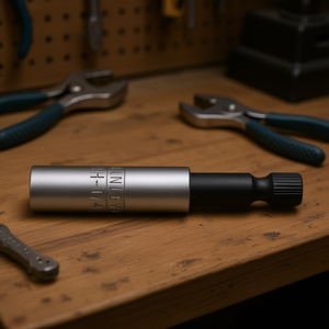 Porta Puntas Magnético Stanley, Accesorio Práctico para Destornillador - Product Image 3