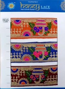 Tela de encaje bordado floral colorido Patrones intrincados Uso de moda de gama alta para bolsas de regalos de ropa - Product Image 2