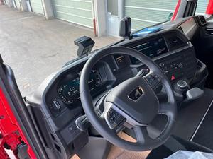 Camion benne MAN TGS 35.540 2025 neuf/occasion * ÉTAT IMPECCABLE / Transmission automatique 8x4 Diesel 397 kW 540 ch Kilométrage 13 458 km - Product Image 2