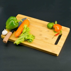 Planche à découper en bambou biologique GEM pour les repas quotidiens - Product Image 4