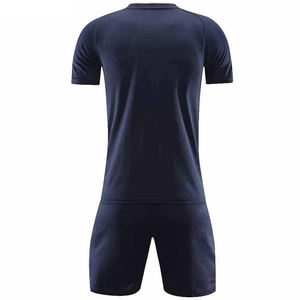 2024 tissu respirant évacuant l'humidité marque personnalisée hommes en gros uniformes de football personnaliser les uniformes de vêtements de sport - Product Image 2