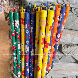 Cabezal de Escoba de PVC Liso, Diseño Portátil, Ligero y Ecológico, Mango de Madera de Eucalipto Vietnamita de Alta Calidad, Resistente al Agua - Product Image 4