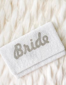 กระเป๋าถือคลัทช์สีอะคริลิคใสสำหรับผู้หญิงกระเป๋าถือทรงซองจดหมายแบบมีสไตล์สำหรับออกงานกลางคืนสีชมพูตามสั่งสี2023 - Product Image 4