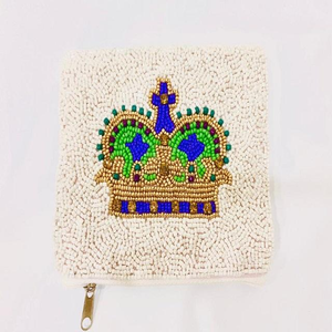 Bolsa hecha a mano con diseño de cuentas, personalizable, hermosa, para el festival de Mardi Gras, única, con bordado a mano de última generación. - Product Image 5