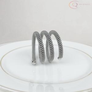 แหวนรองผ้าเช็ดปากโลหะดีไซน์หรูหรา พร้อมการตกแต่งระดับพรีเมียม สำหรับงานแต่งงาน งานเลี้ยงอาหารค่ำ ใช้งานได้ทุกวัน เป็นมิตรกับสิ่งแวดล้อม เหมาะสำหรับงานเฉลิมฉลอง - Product Image 2