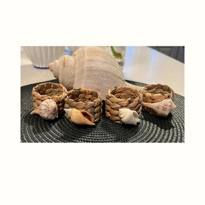 Anneau de serviette en coquillage naturel turbo pour la décoration de table, la décoration de la salle à manger et l'utilisation en restauration - Product Image 4