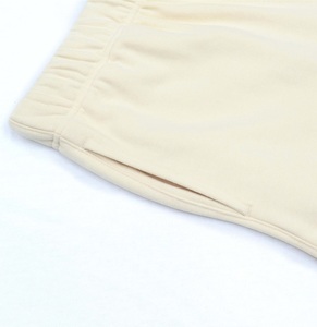 Shorts de jogging décontractés pour hommes, 100 % coton, taille élastique, confortables et de haute qualité - Product Image 3