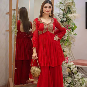 Nouvelle collection Sharara, ensemble moderne réversible en faux georgette de soie lourde, haut-bas et dupatta, prêt à porter, spécial occasion d'hiver - Product Image 1