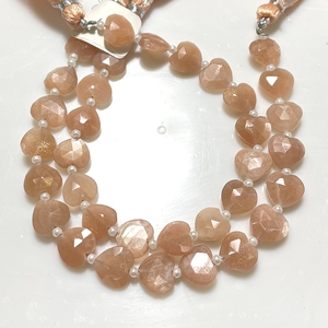 Vente en gros de perles de pierre de lune pêche à facettes en forme de coeur de 10mm perles de pierre naturelle avec perceuse verticale - Product Image 1