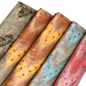 Tissu brocart 100% polyester de qualité supérieure, vente en gros, jacquard de luxe, tissage damassé, résistant à l'abrasion, vêtements, ameublement, décoration, filles - Product Image 1