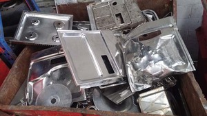 Déchets d'acier inoxydable 316/304/201 de haute qualité, pureté 99,95 %, qualité supérieure, provenant de voies ferrées, excellents pour la fusion, prix attractif, HMS1 - Product Image 3